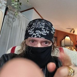 Meet your Posher, Thomas